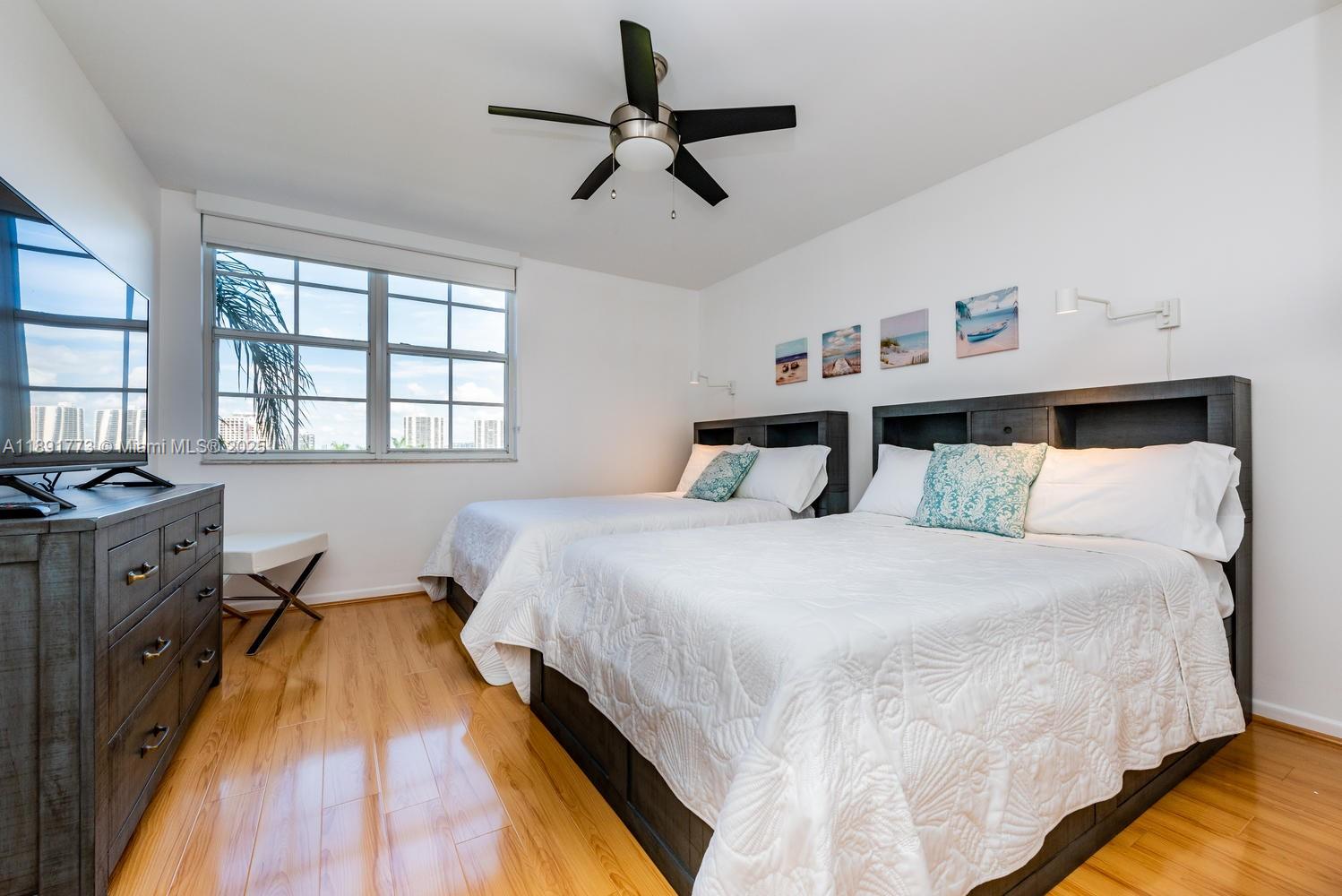 THE YACHT CLUB AT AVENTUR - Residential
