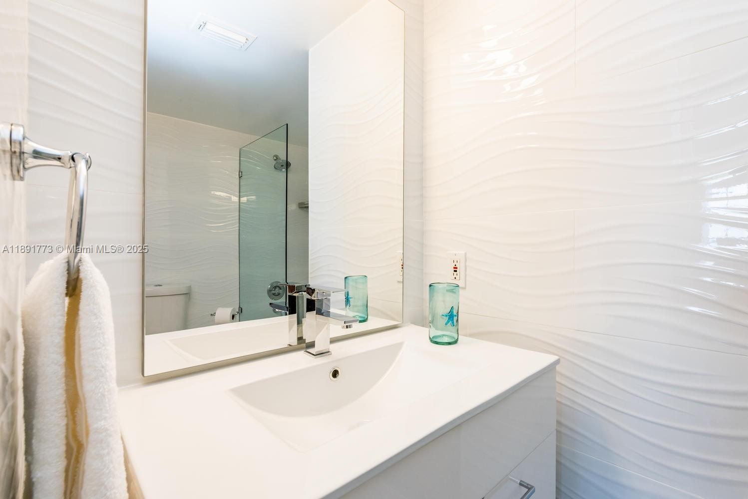 THE YACHT CLUB AT AVENTUR - Residential