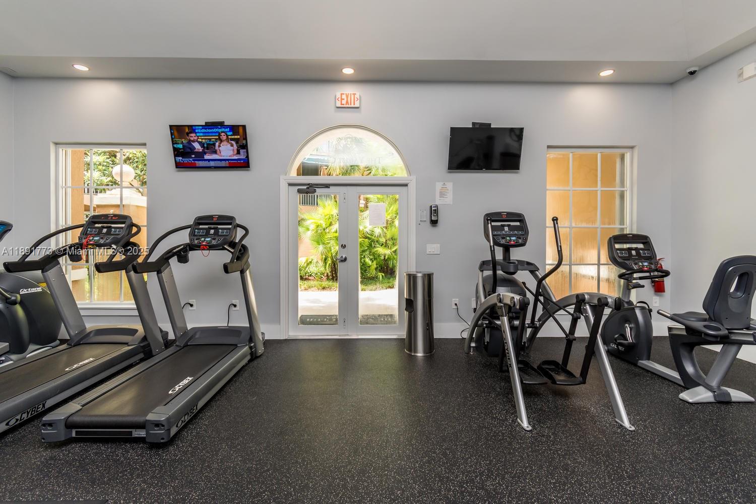 THE YACHT CLUB AT AVENTUR - Residential