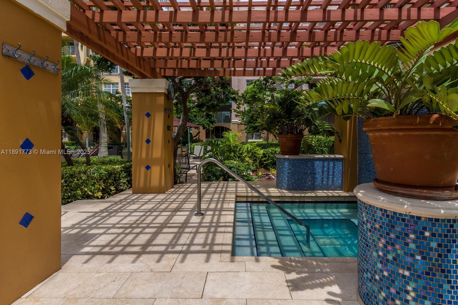 THE YACHT CLUB AT AVENTUR - Residential