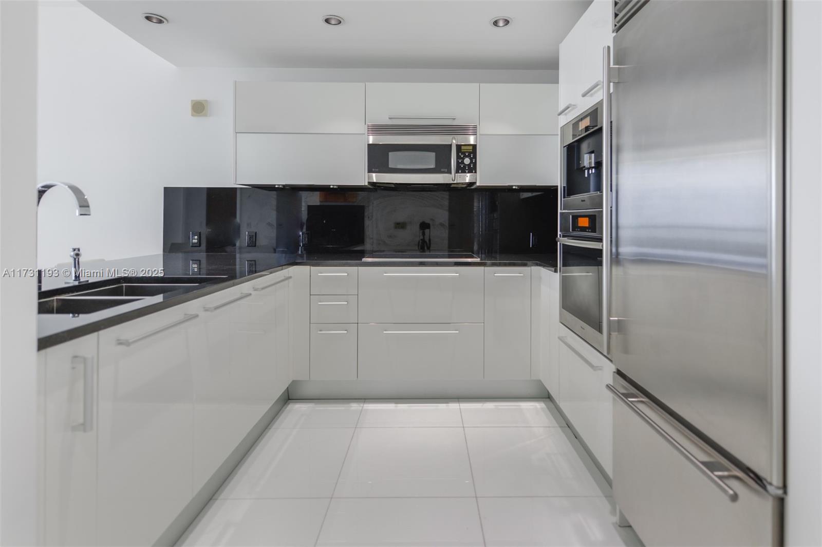 JADE OCEAN CONDO - Residential