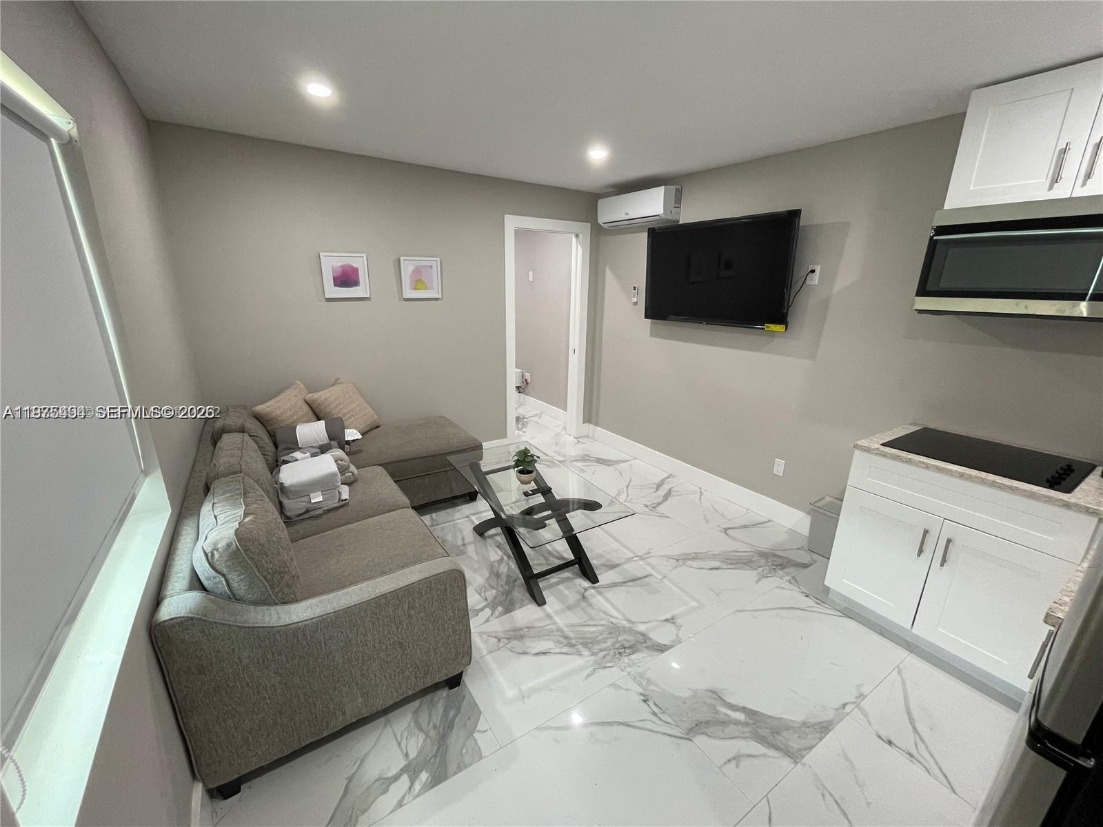 JACARANDA HEIGHTS - Residential Lease