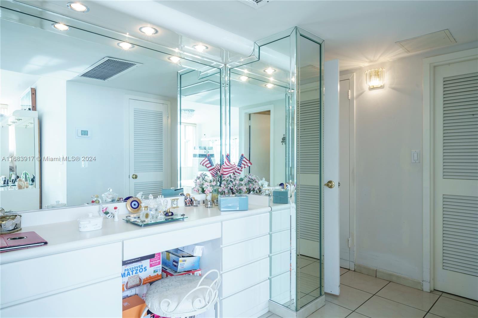 PARKER TOWER CONDO - Residential