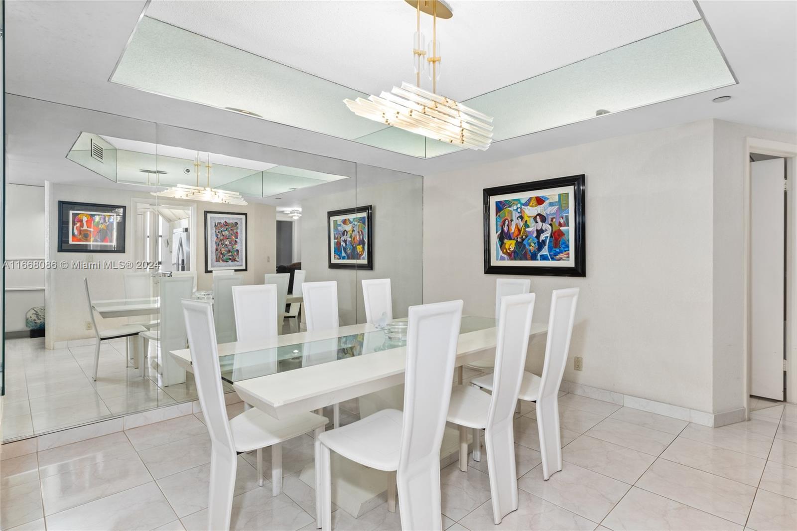 HAMPTONS WEST CONDO - Residential