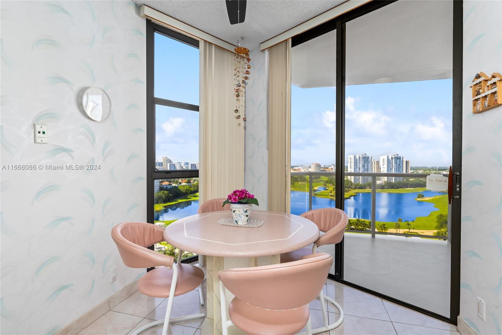 HAMPTONS WEST CONDO - Residential
