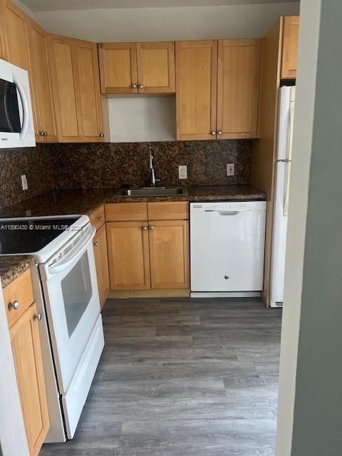 ENSENADA CONDO BLDG E-I - Residential Lease