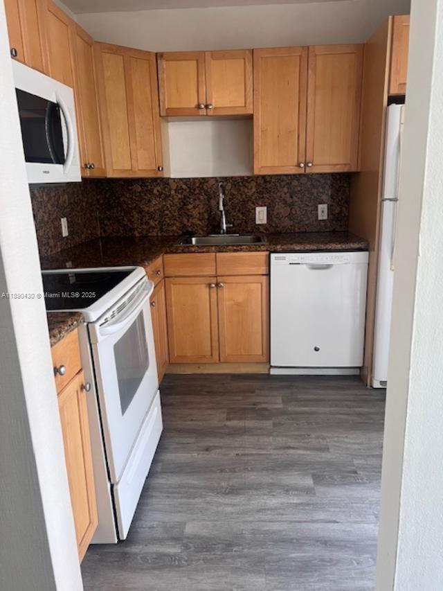 ENSENADA CONDO BLDG E-I - Residential Lease