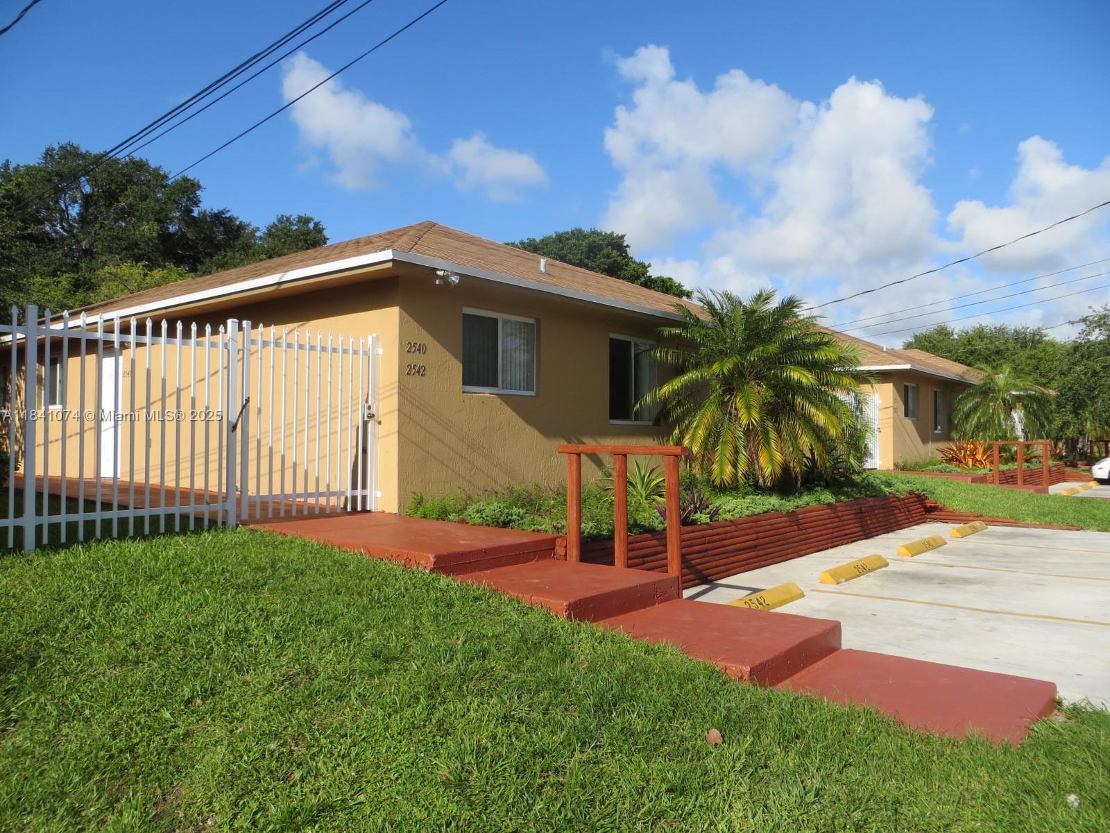 2510 NE 184th Ter .