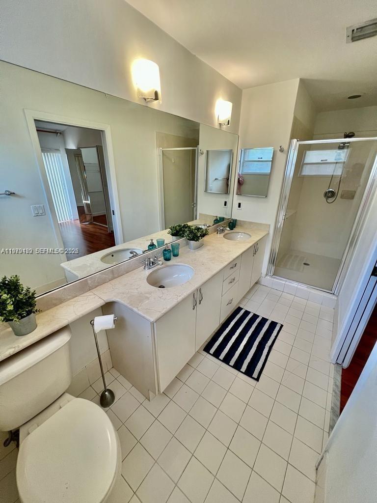 PATIO HOMES OF DORAL PINE - Residential Lease