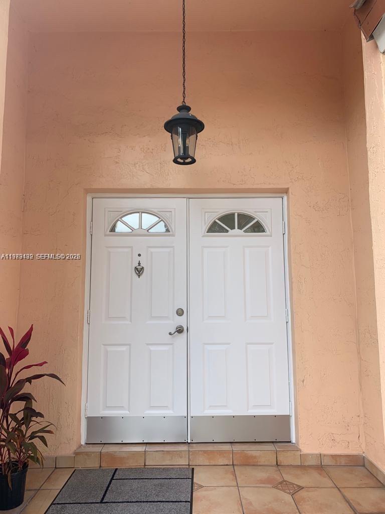 PATIO HOMES OF DORAL PINE - Residential Lease