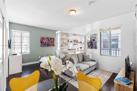 621 11th St 102 Miami Beach FL 33139