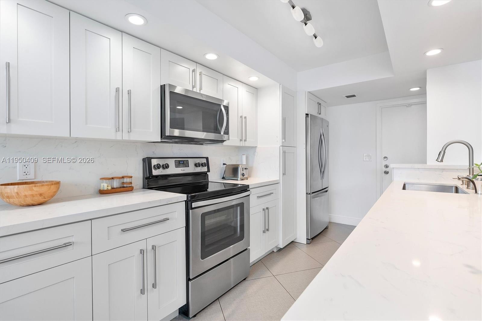 Lake Point Tower Condo - Residential