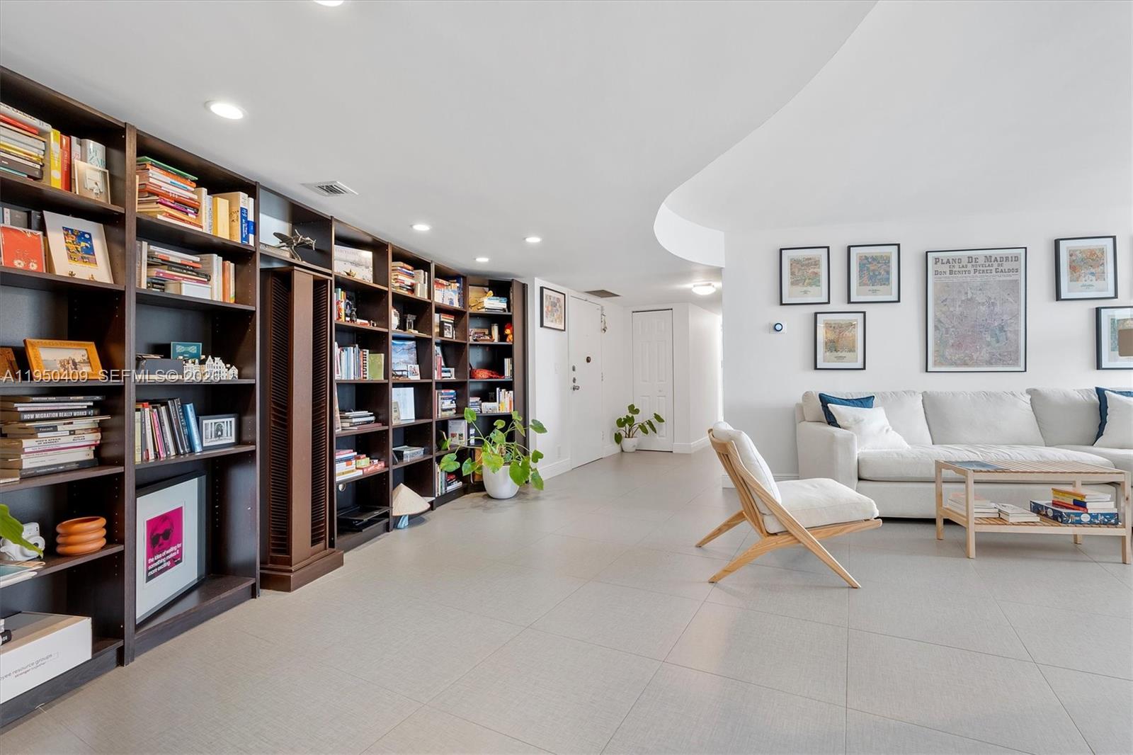 Lake Point Tower Condo - Residential