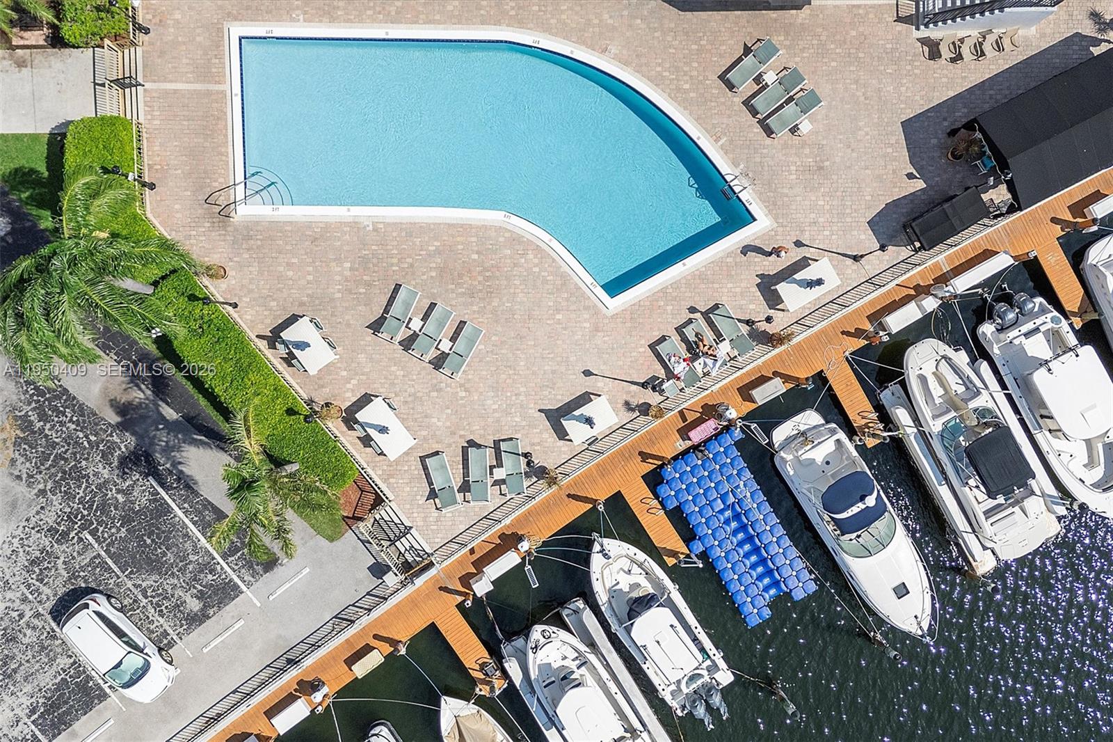 Lake Point Tower Condo - Residential