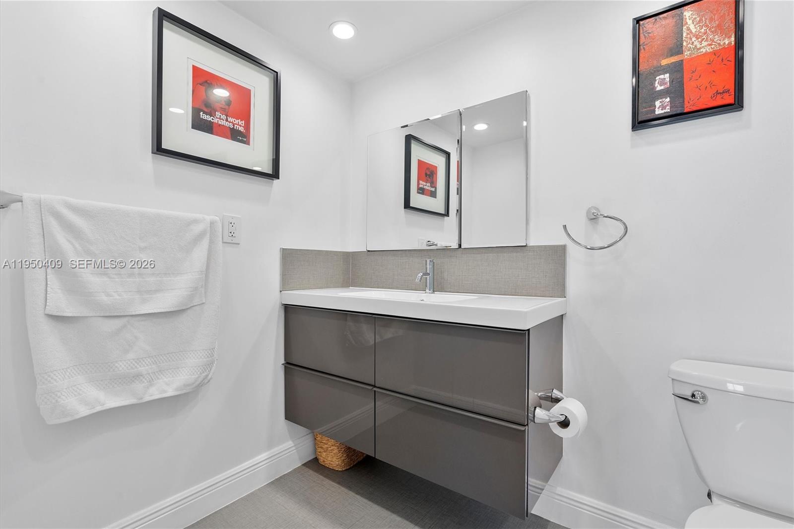 Lake Point Tower Condo - Residential