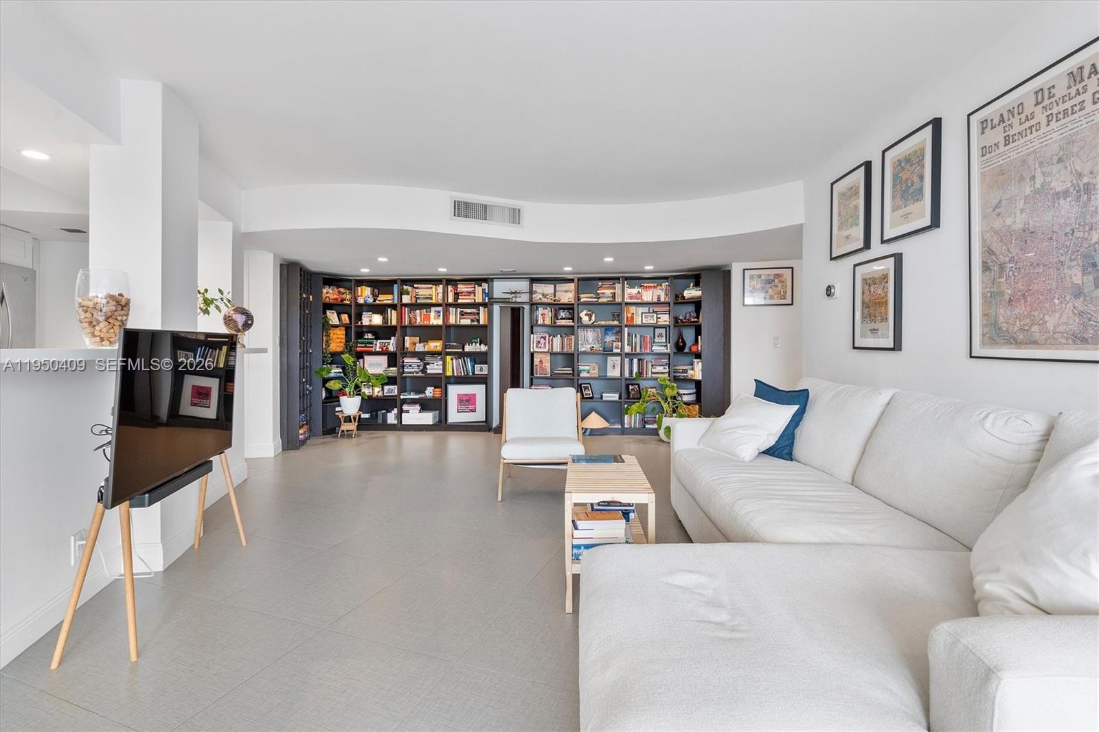 Lake Point Tower Condo - Residential