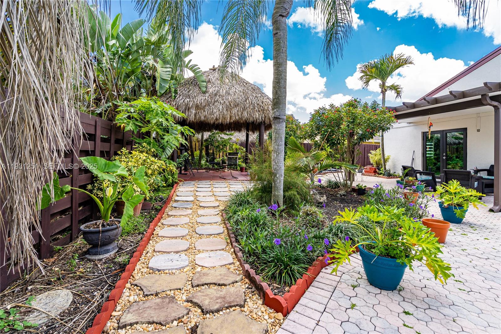 FLAMINGO GARDENS-TAMARIND - Residential