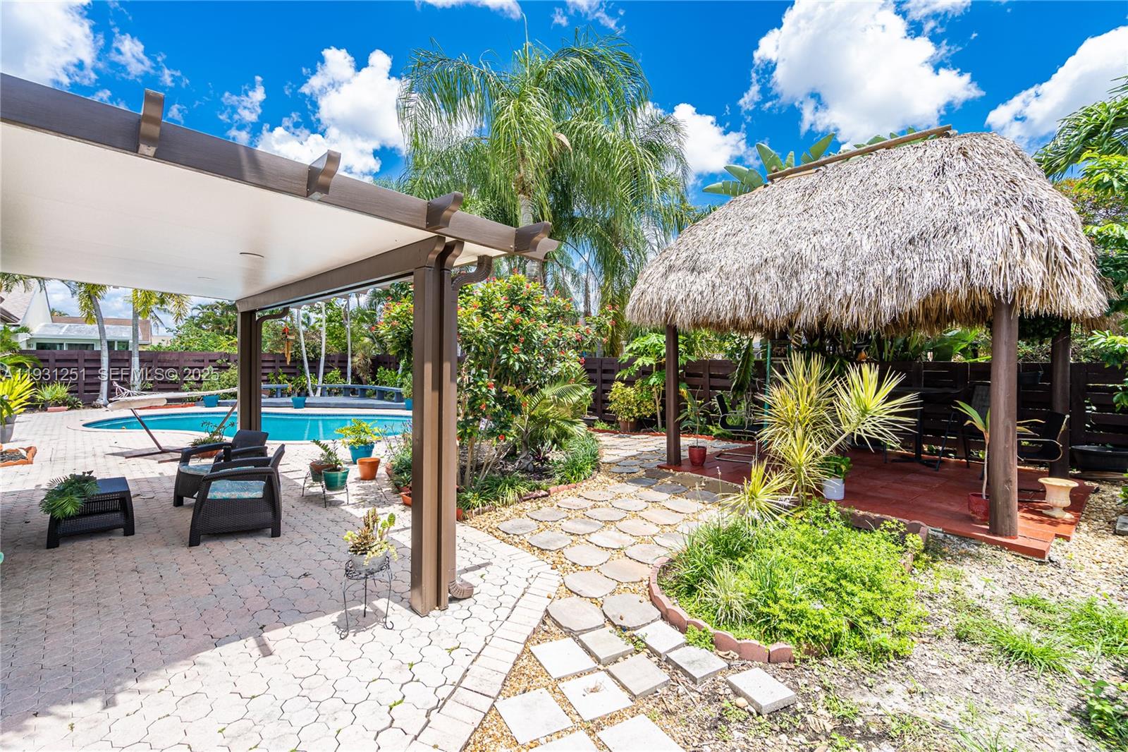 FLAMINGO GARDENS-TAMARIND - Residential