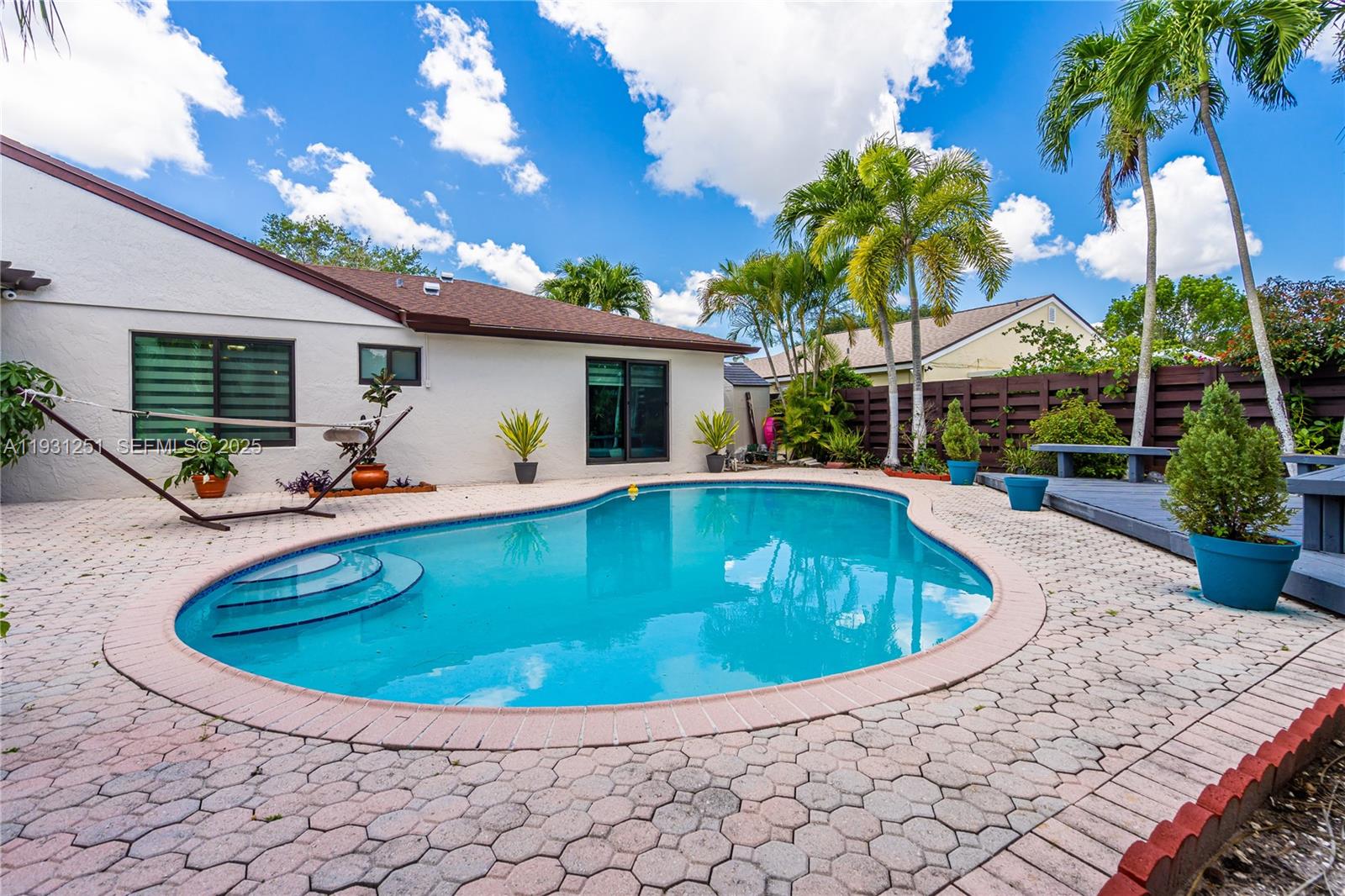 FLAMINGO GARDENS-TAMARIND - Residential