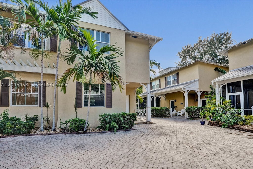 Photo of 1212 W Las Olas Blvd, Fort Lauderdale, FL 33312 (MLS # A12095958)