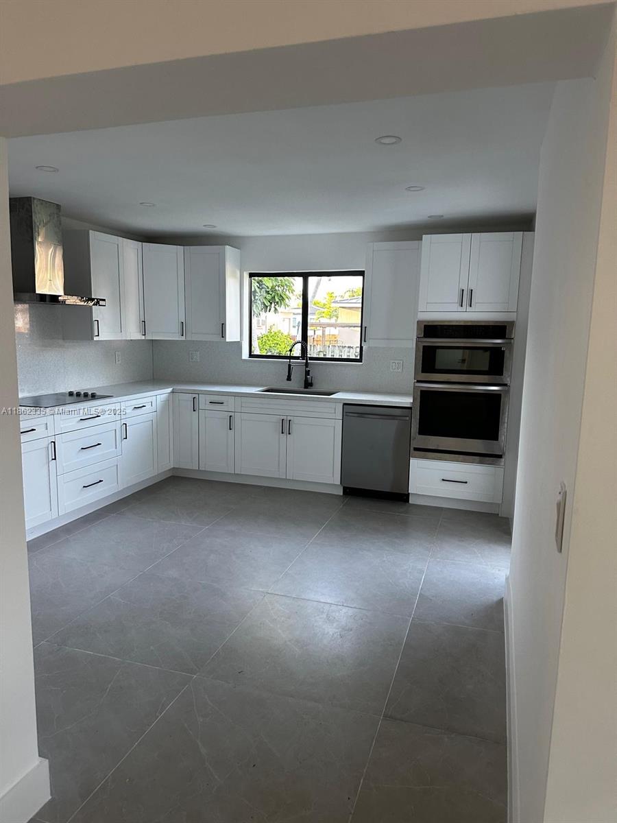 CORAL WAY VILLAGE SEC A P - Residential