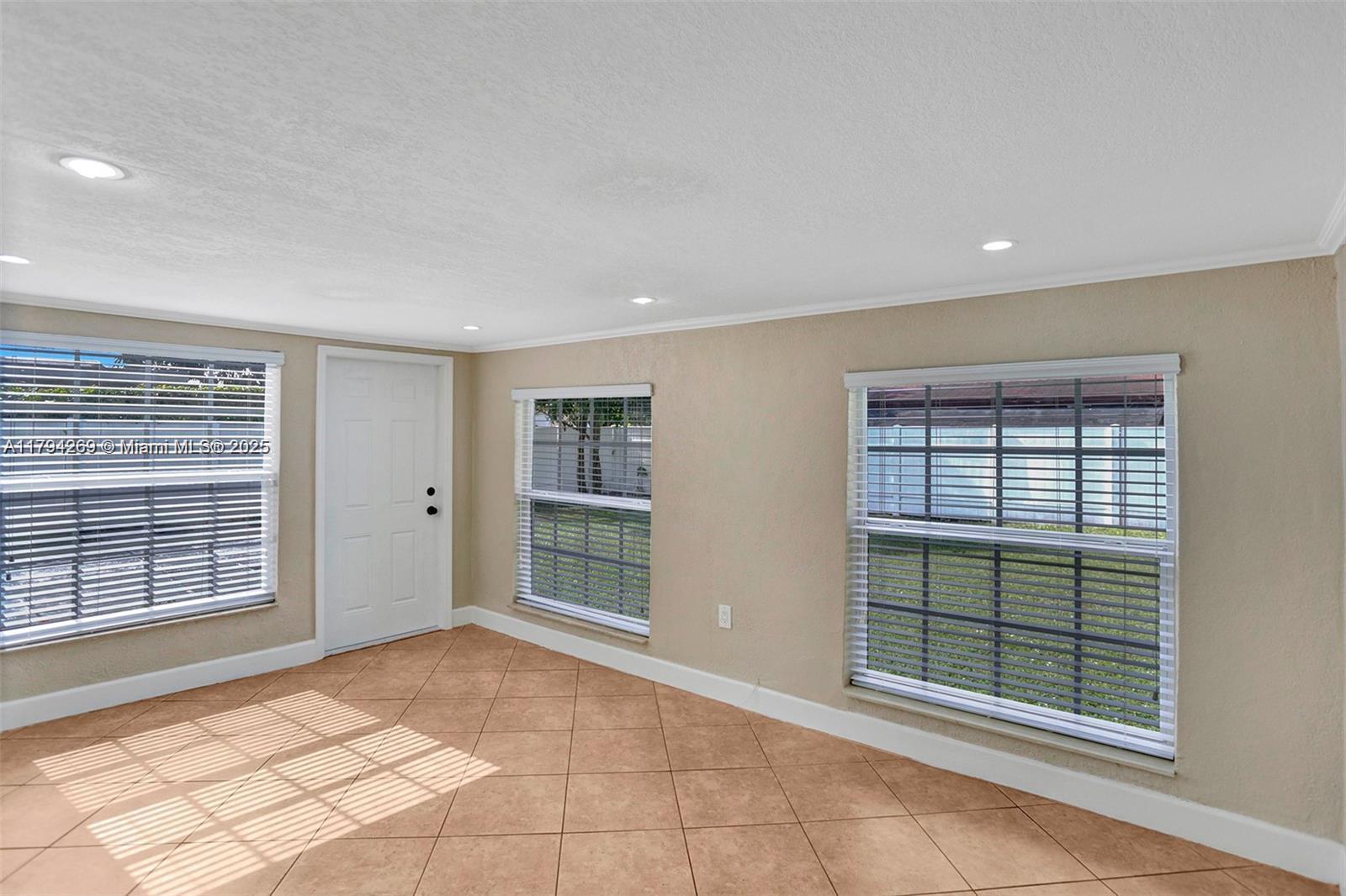 WESTHAVEN HEIGHTS 1ST ADD - Residential Lease