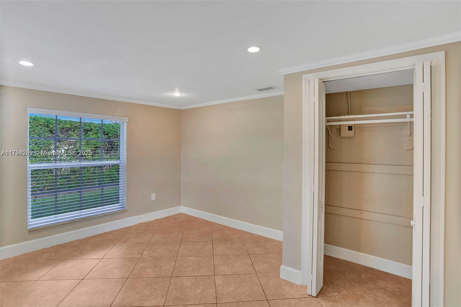 WESTHAVEN HEIGHTS 1ST ADD - Residential Lease