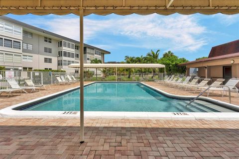 A home in Lauderdale Lakes