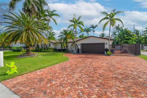 6420 Dolphin Dr, Coral Gables, FL 33158 - MLS#: A11567244