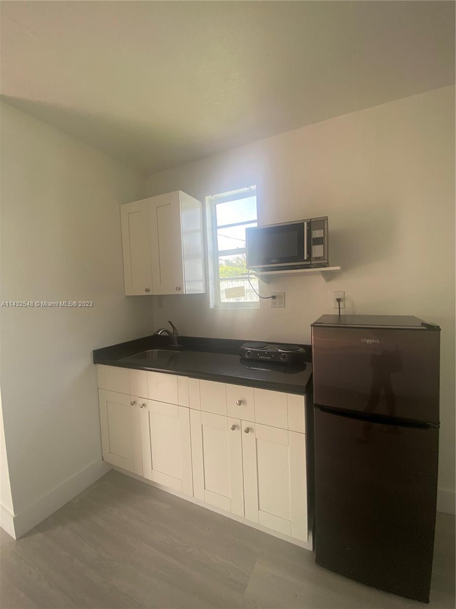 REPLAT OF PORTIONS OF RIC - Residential Lease