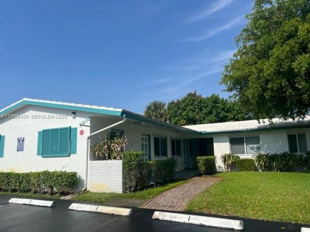 Photo of 5901 NE 18th Ave, Fort Lauderdale, FL 33334 (MLS # A11968420)