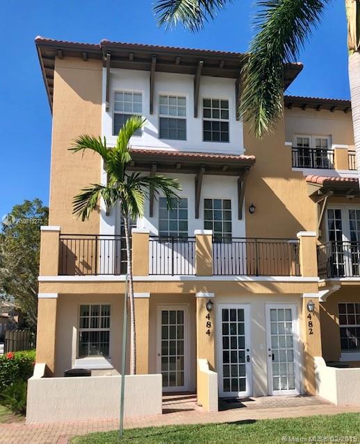 BEAUTIFUL WELL MAINTAINED TRI LEVEL TOWNHOUSE STYLE CONDO IN THE HEART OF WEST PEMBROKE PINES,GORGEOUS AND MEDITERRANEAN STYLE 3 BEDROOM, 3 FULL BATH AND HALF BATH FOR GUESTS. 2 MASTER SUITES. HIGH CEILINGS. WALKING CLOSET, SPACIOUS ROOMS. LOTS OF STORAGE. 2 BALCONIES. IMPACT WINDOWS. CORNER UNIT LOTS OF NATURAL LIGHT
RESORT AMENITIES COMMUNITY POOL, EXERCISE ROOM, TENNIS COURTS, PLAY GROUND, EXCELLENT SCHOOLS, RESTAURANTS