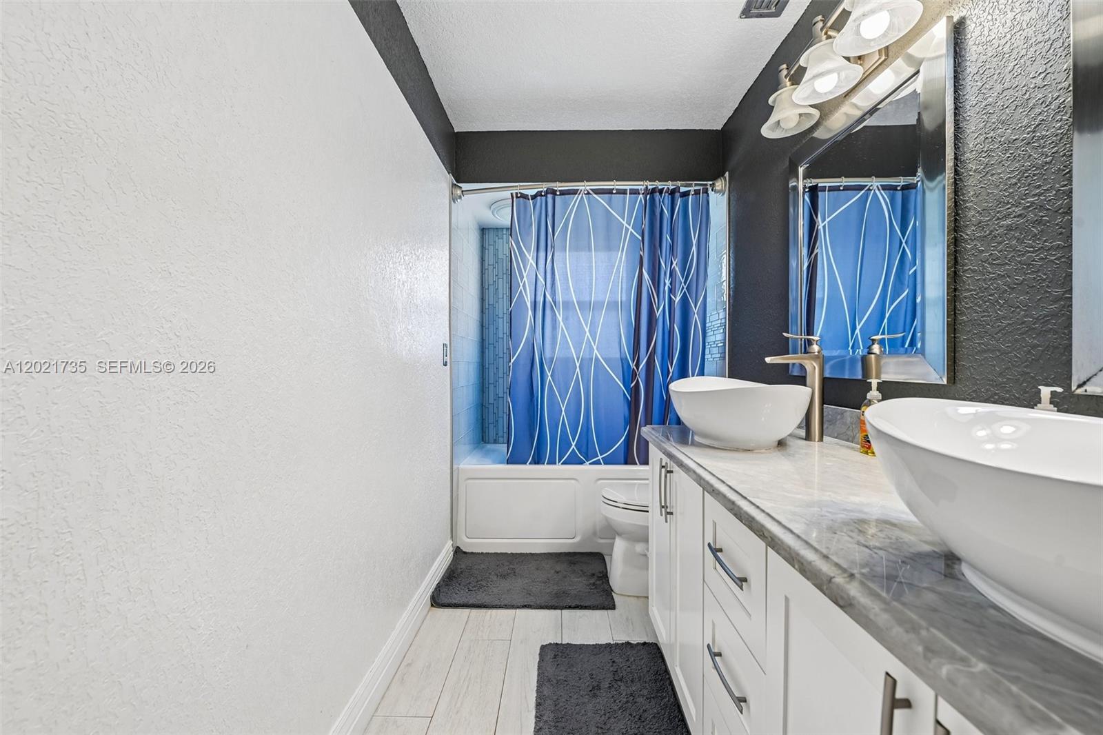 CYPRESS GLEN - Residential