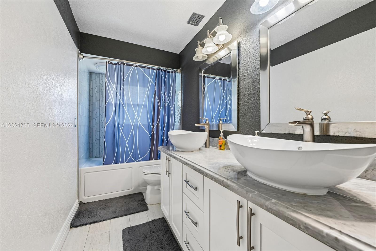 CYPRESS GLEN - Residential