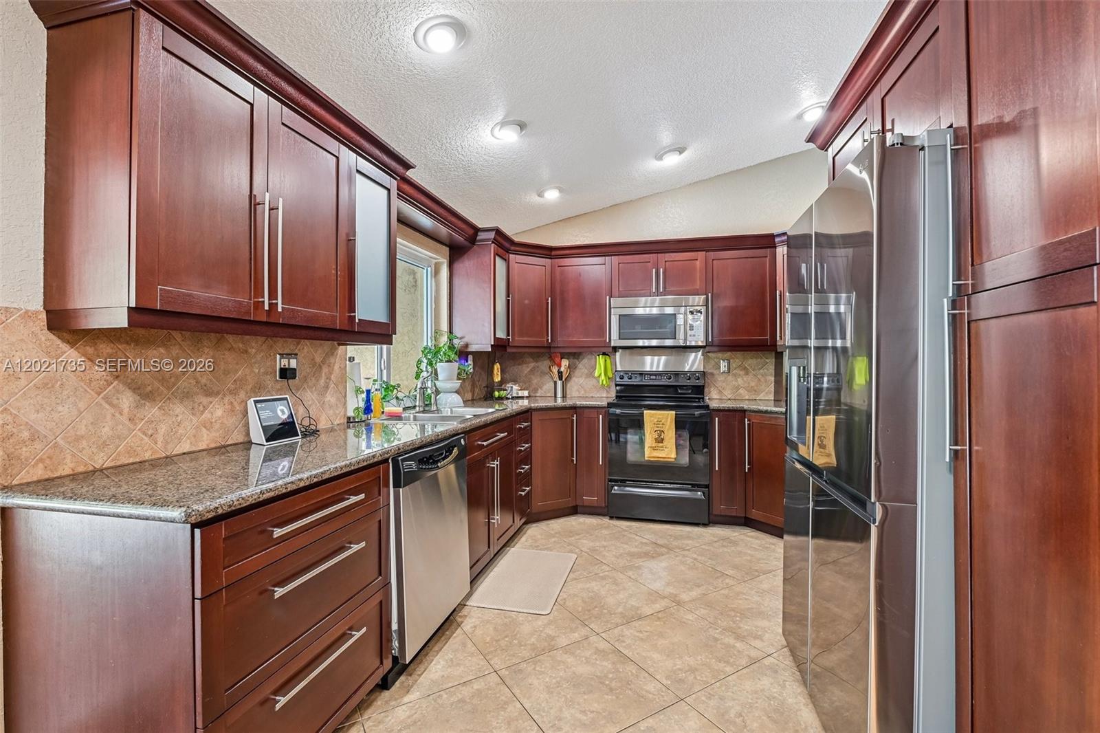 CYPRESS GLEN - Residential