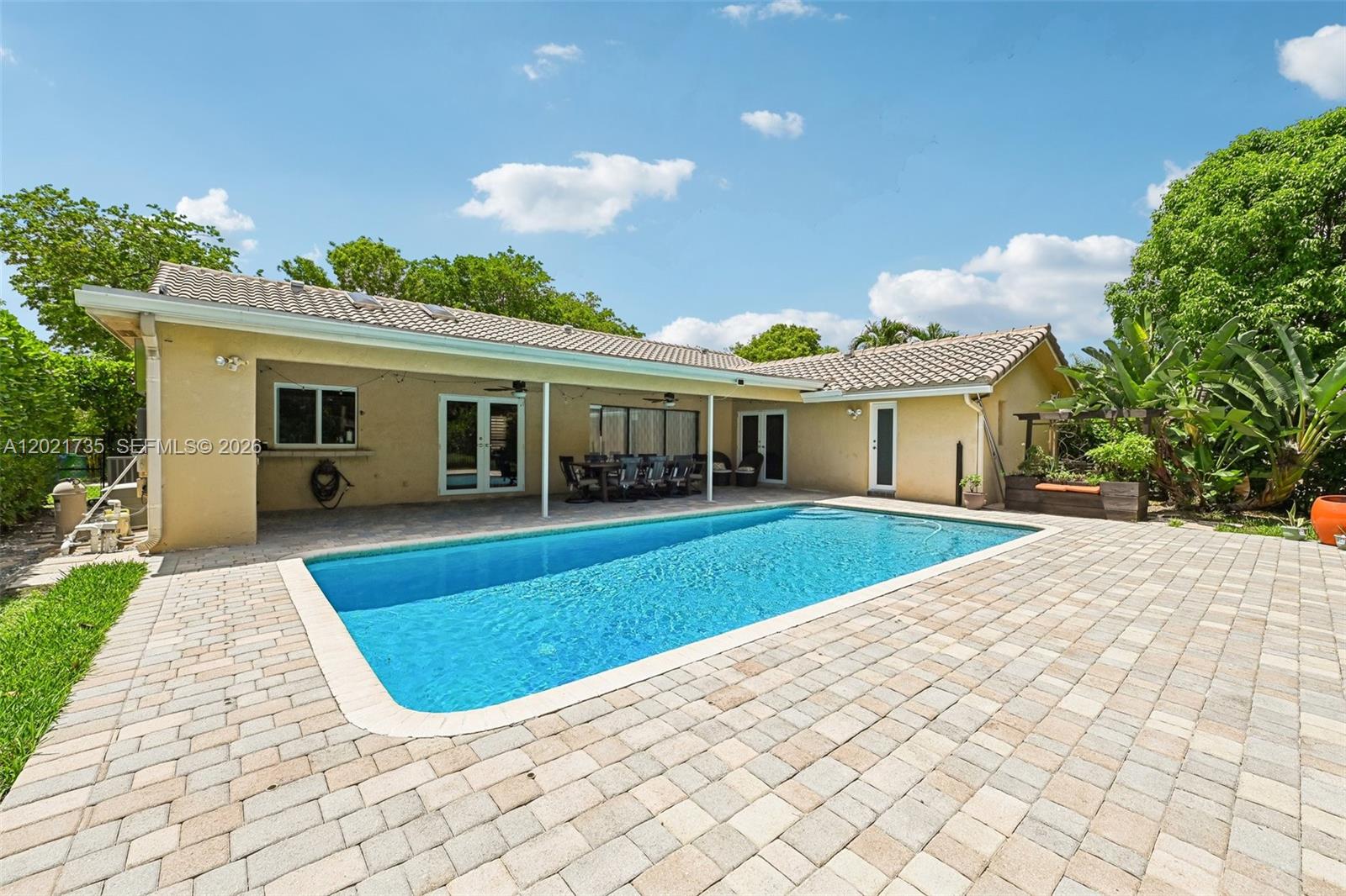 CYPRESS GLEN - Residential