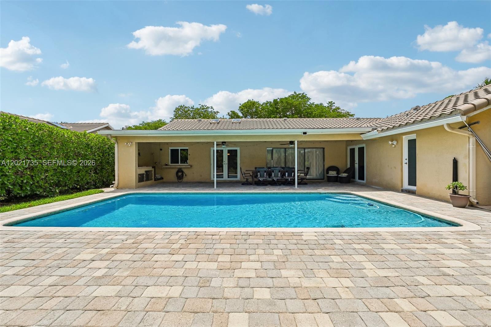 CYPRESS GLEN - Residential