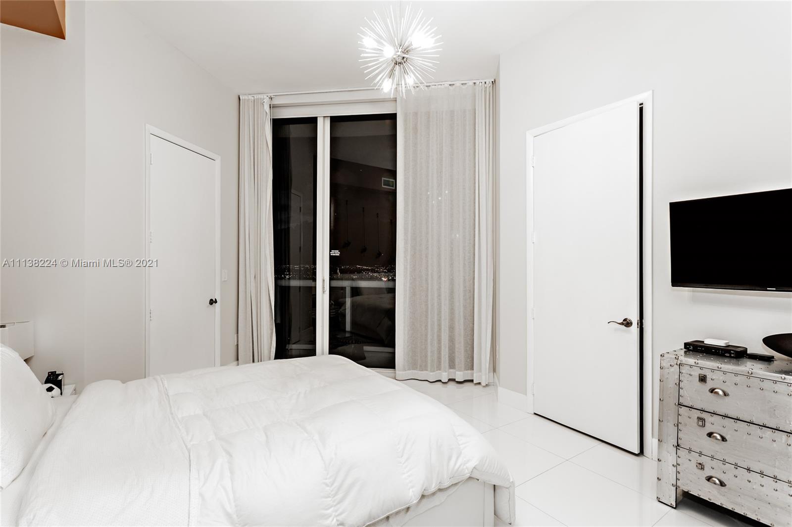 TDR TOWER II CONDO - Residential