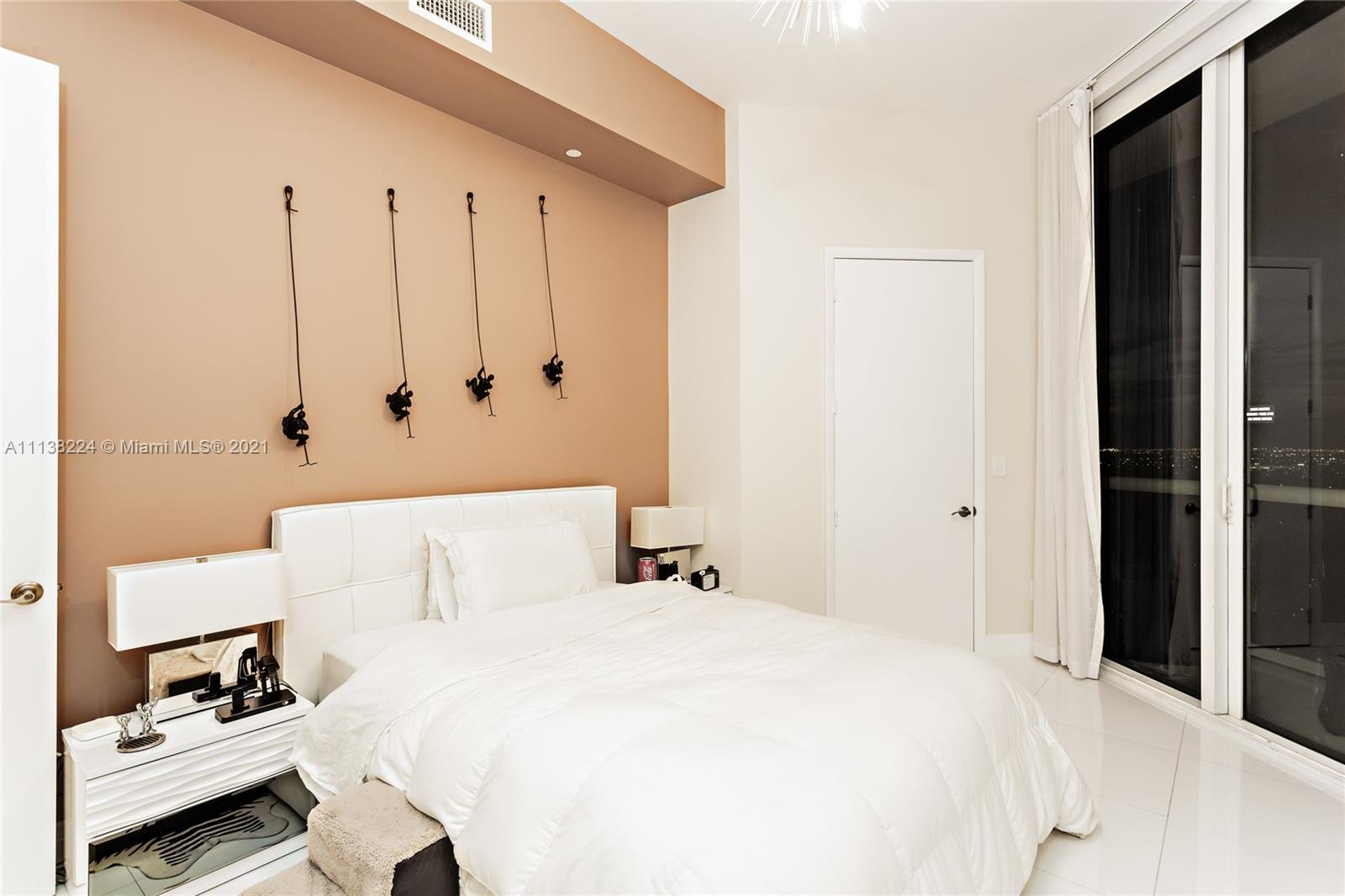 TDR TOWER II CONDO - Residential