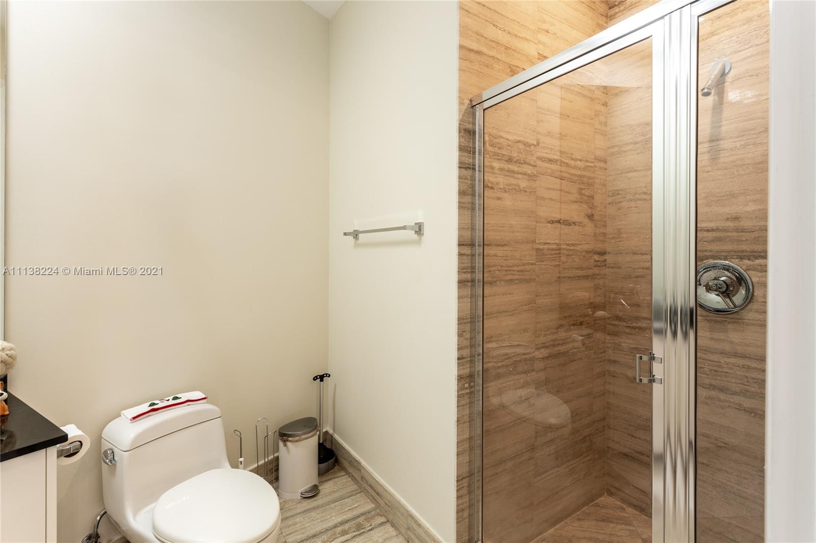 TDR TOWER II CONDO - Residential