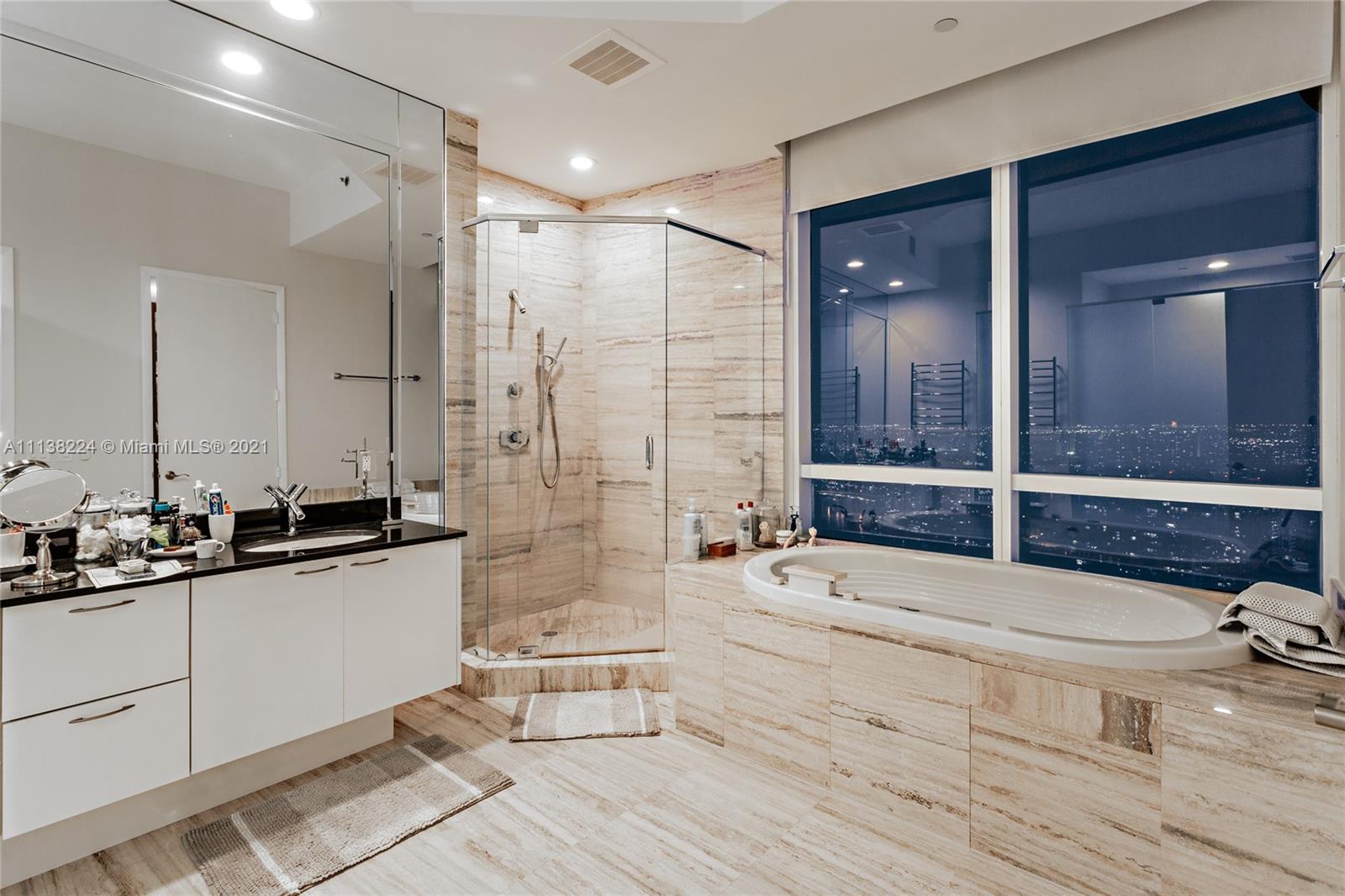 TDR TOWER II CONDO - Residential