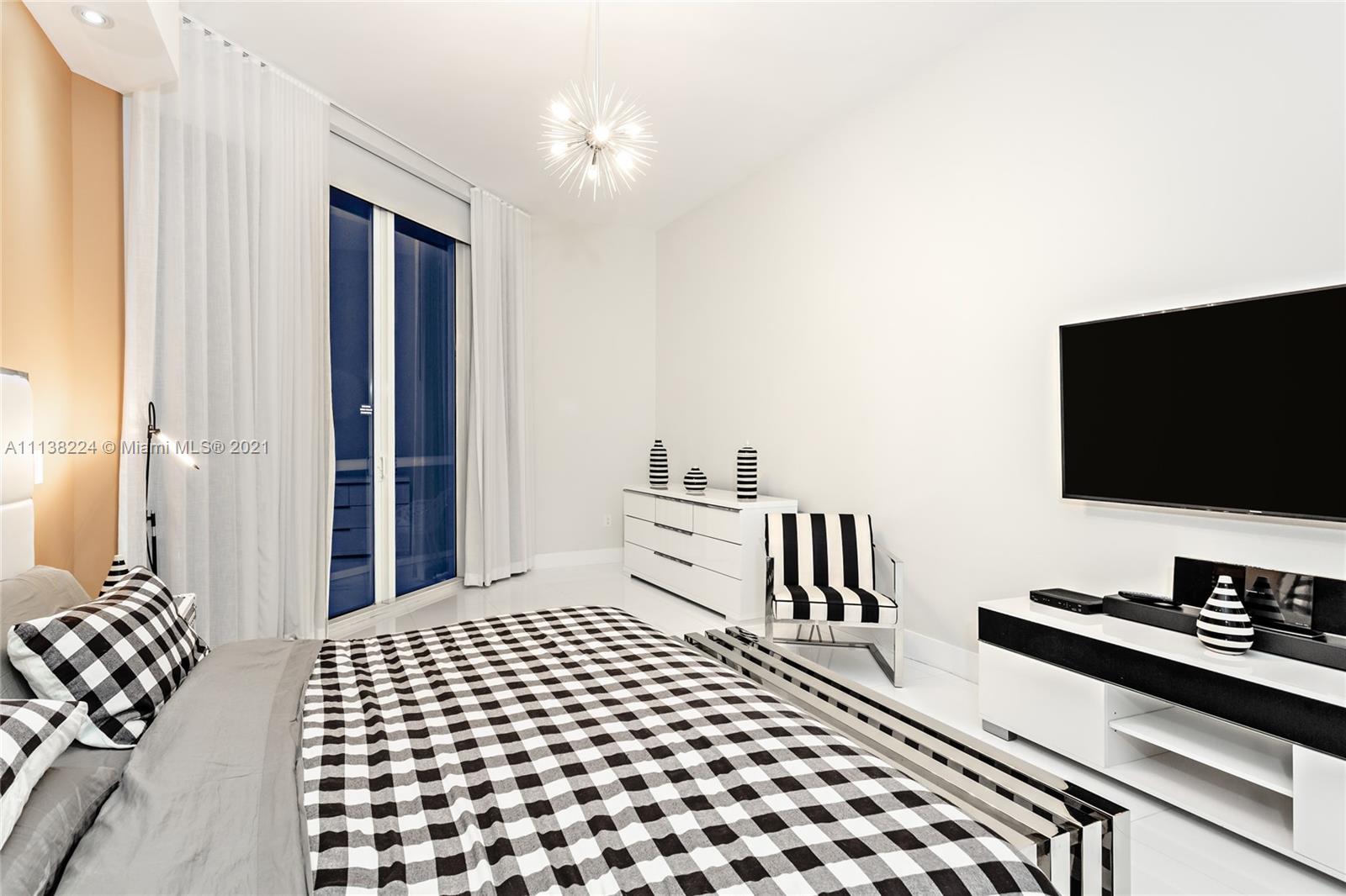 TDR TOWER II CONDO - Residential