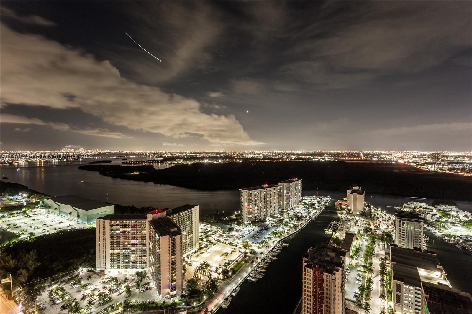 TDR TOWER II CONDO - Residential