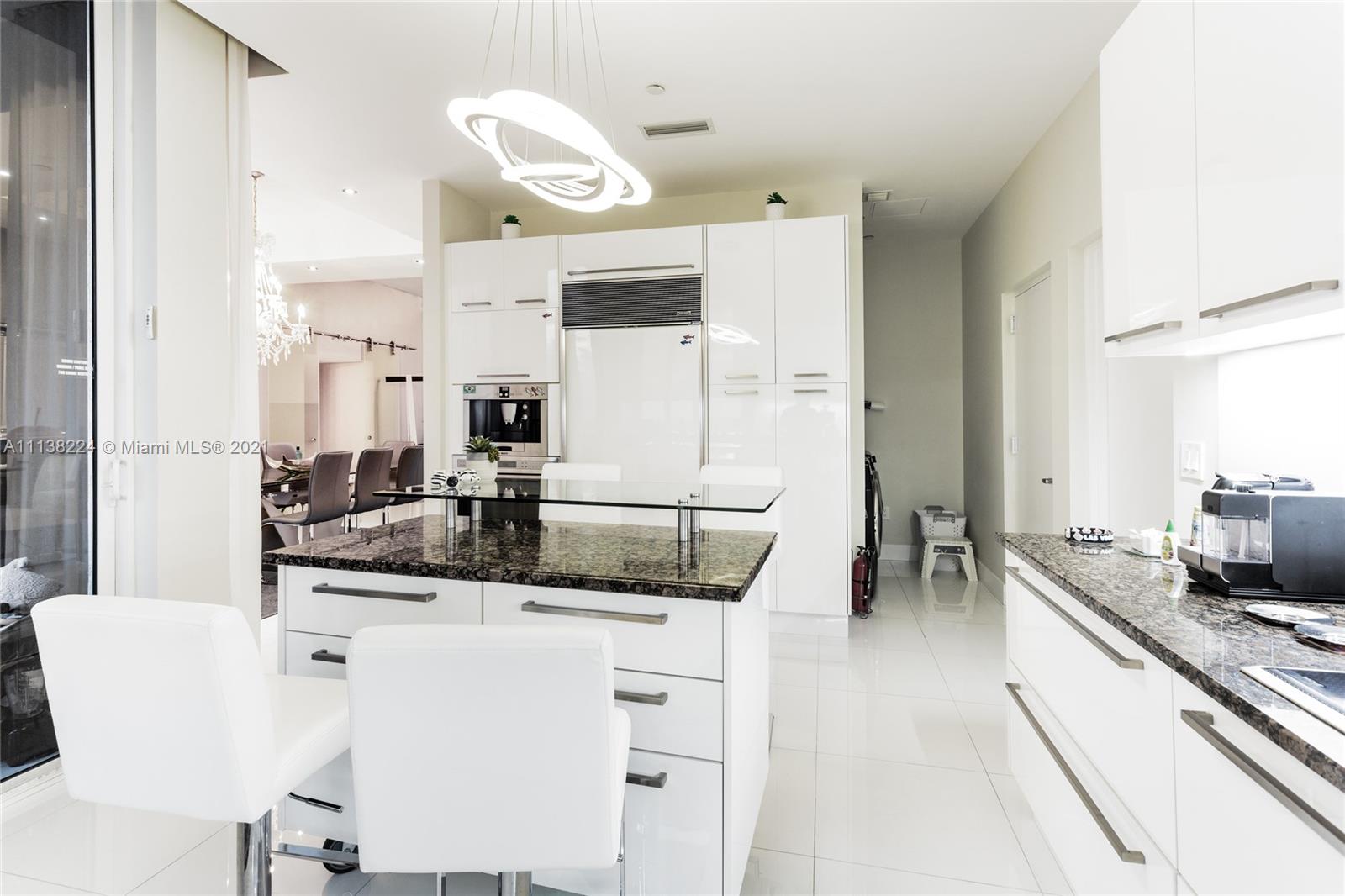 TDR TOWER II CONDO - Residential