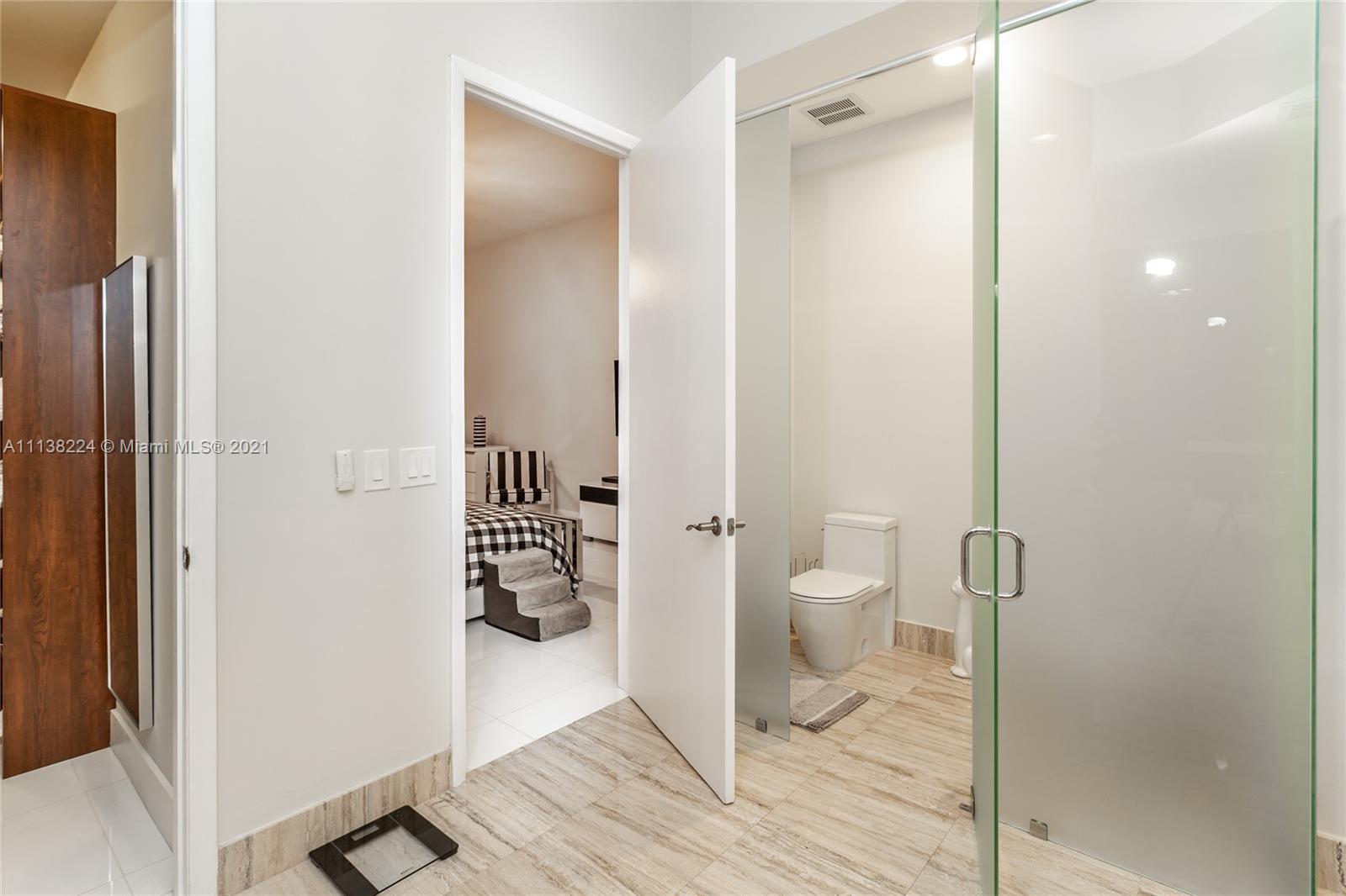 TDR TOWER II CONDO - Residential