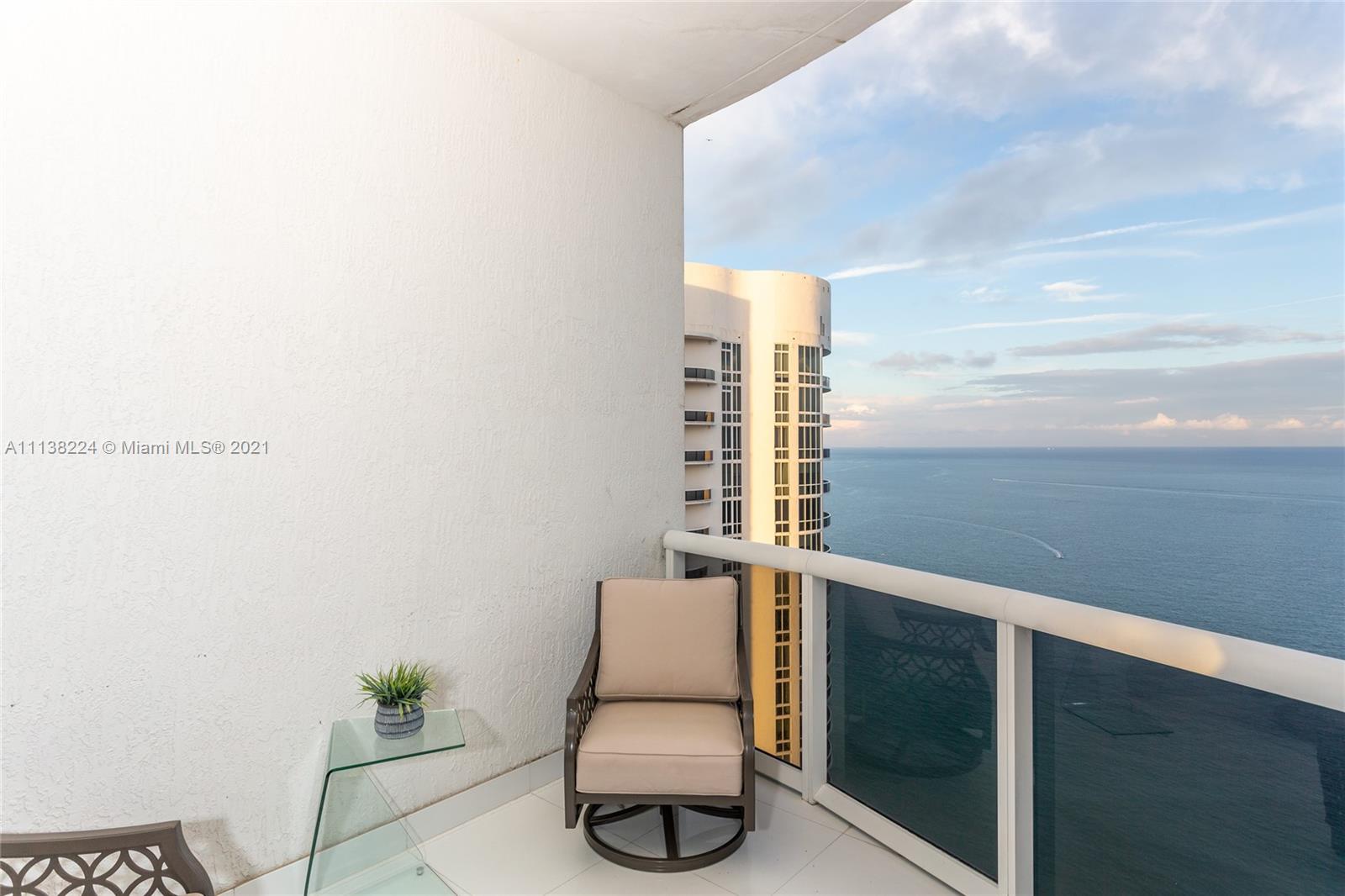 TDR TOWER II CONDO - Residential