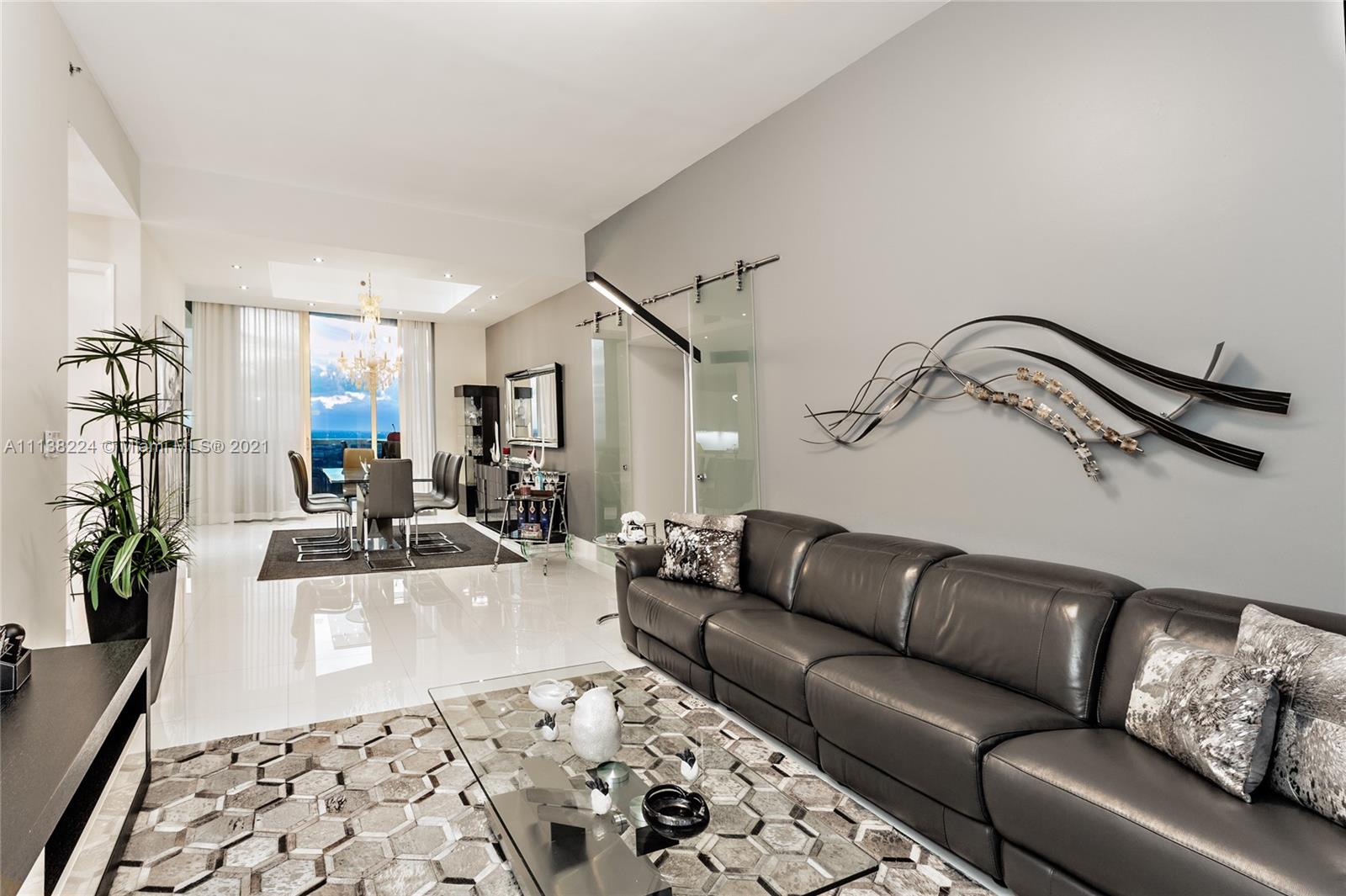 TDR TOWER II CONDO - Residential