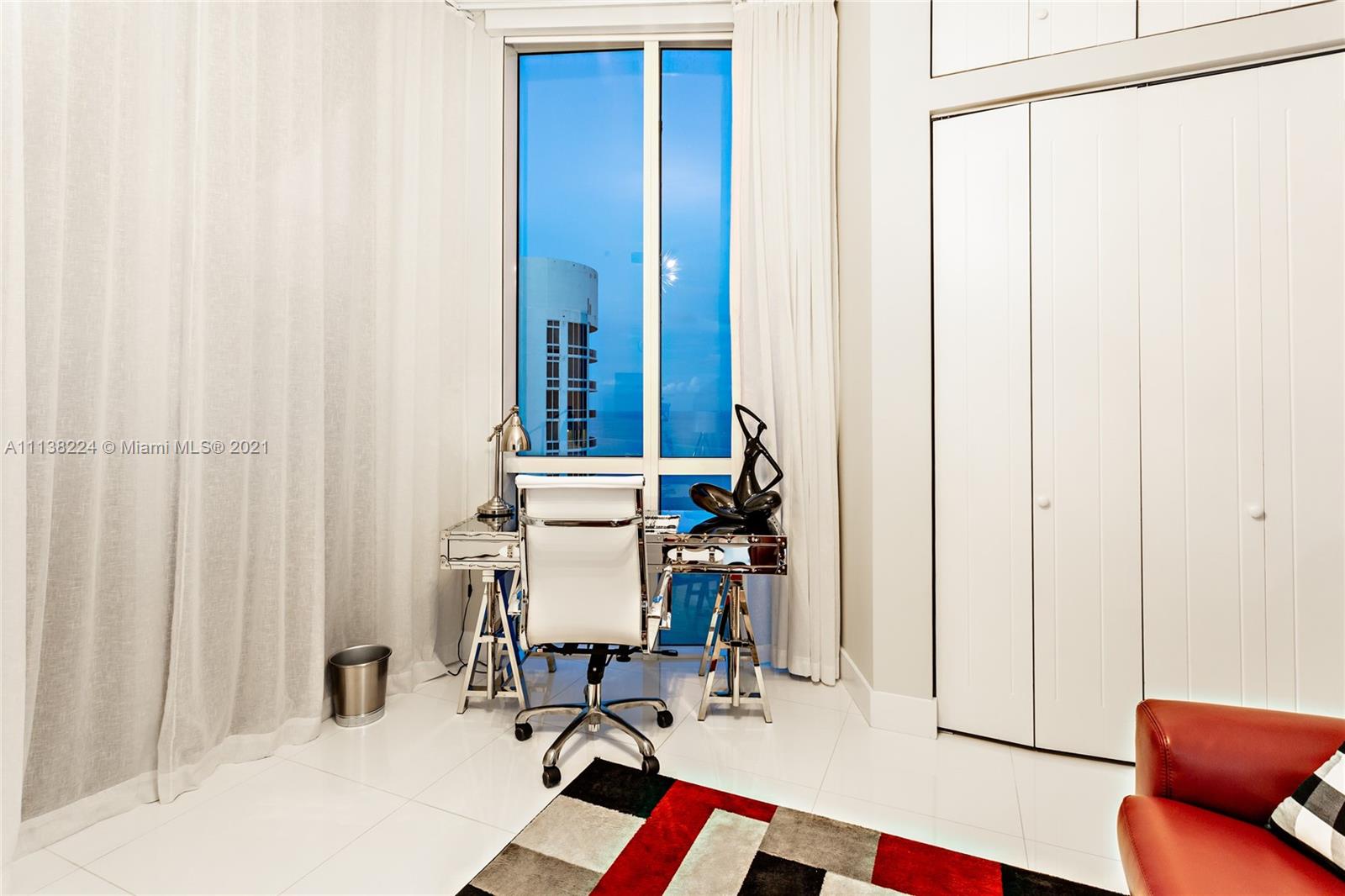 TDR TOWER II CONDO - Residential