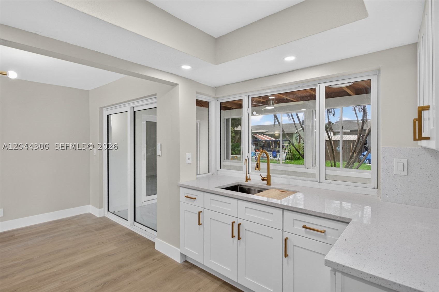 5711 NW 48th Ter
