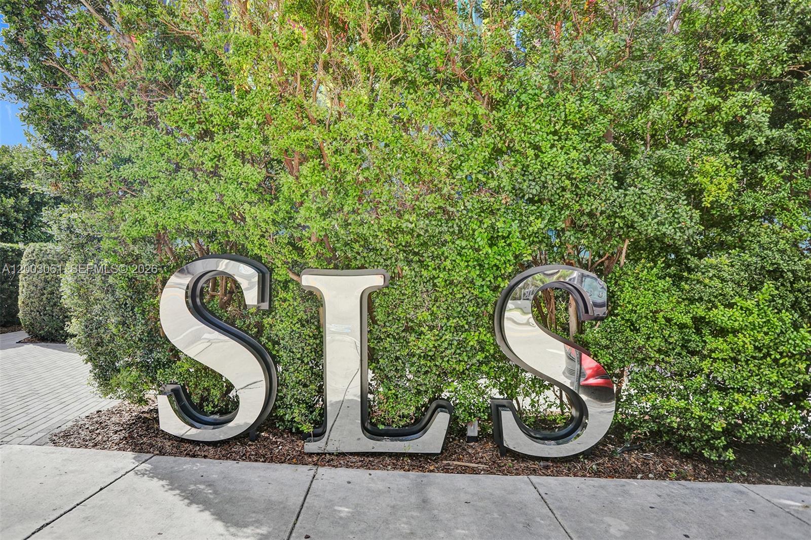 1300 S MIAMI AVENUE CONDO - Residential